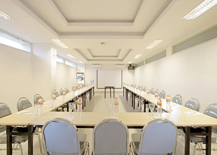 Pop! Hotel Diponegoro